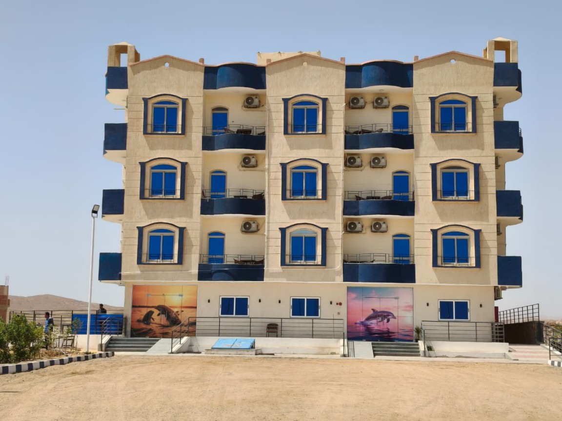 Dolphin Suites